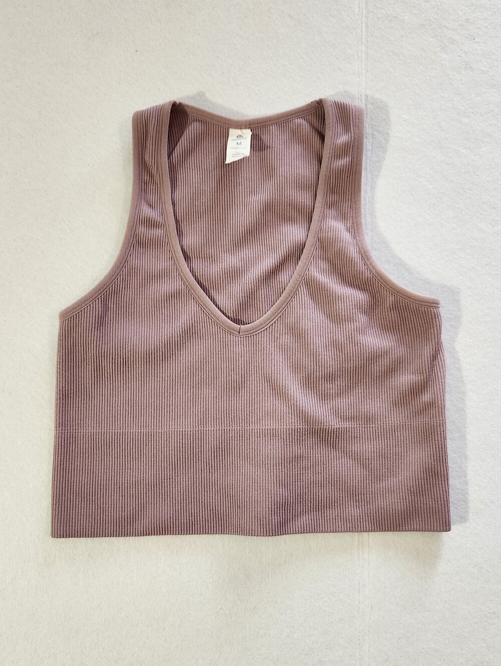 Reflex 90 Degrees Ribbed V-Neck Tank Top in Dusty Mauve Size Medium